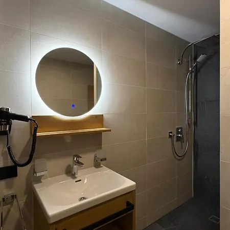 Alpenresort Panorama Lägenhet Oberperfuss